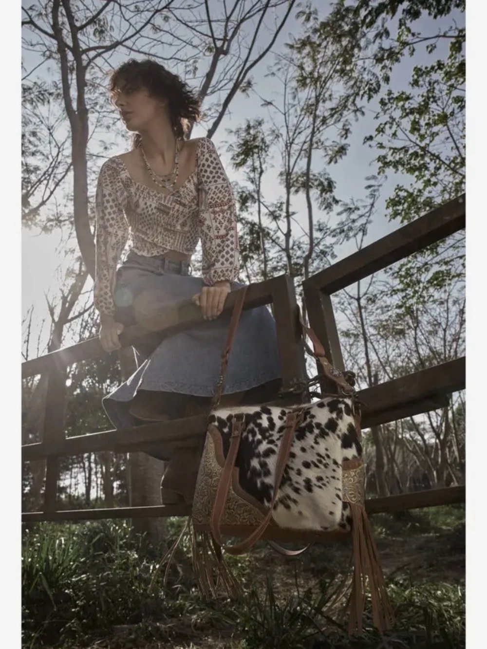 Laredo Hand-tooled Leather Concealed Carry Tote Bag - Picture 7 of 7